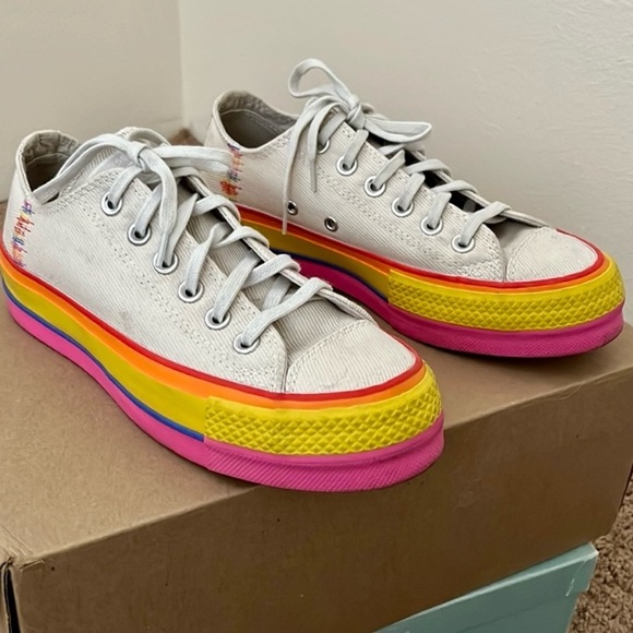 Custom Fuchsia Converse All Star Sneakers with Rainbow Platform - Picture 11 of 11